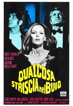 Qualcosa striscia nel buio (1971)